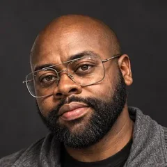 Portrait of author MM3